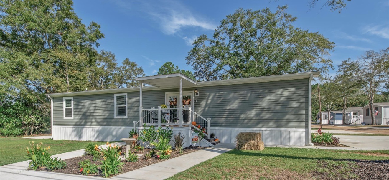 Saddle Creek — 27-Home Underground Power Conversion — Neighborhood Development project by Voak Construction in Dothan, AL